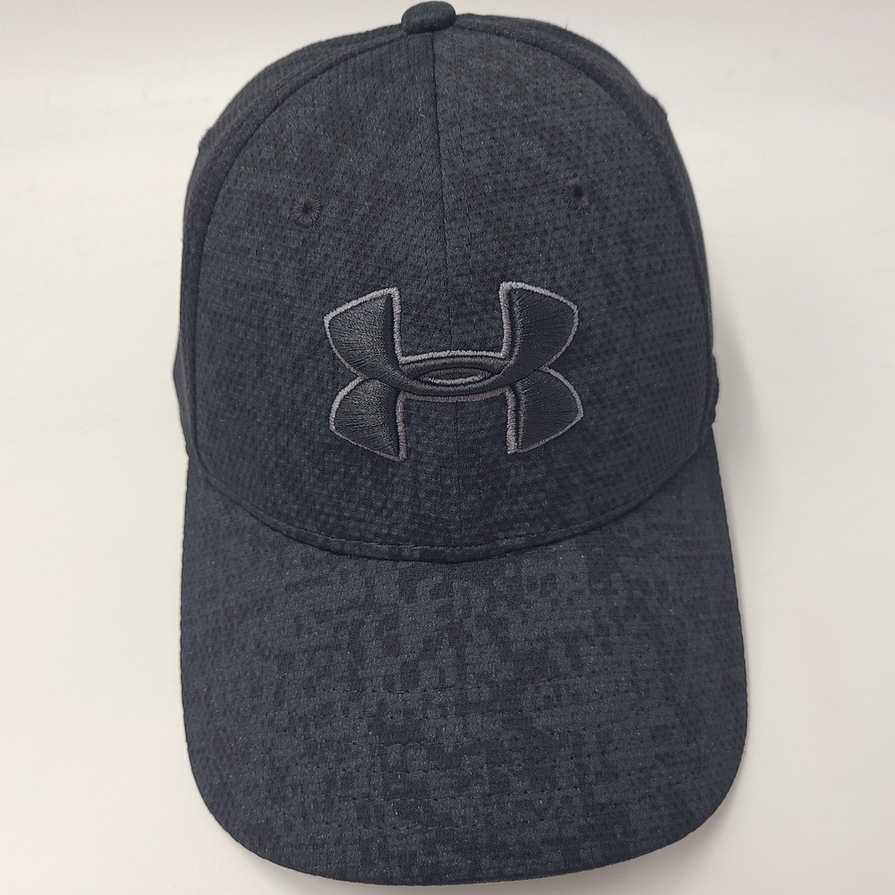 Under Armour Hat Fitted (Seems S-M) Black Gray Camo Outdoors Sports Casual Men